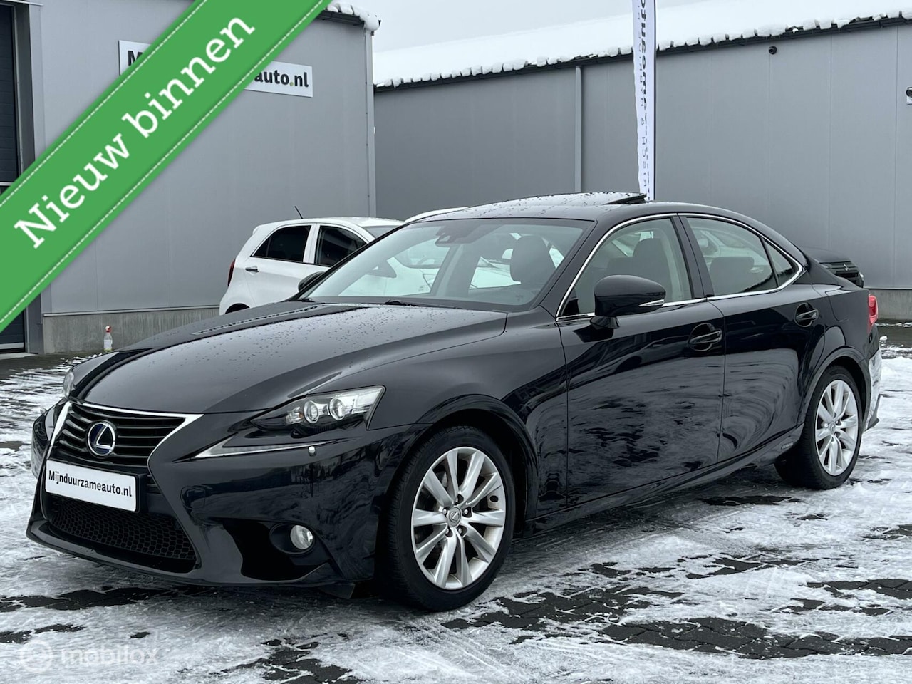 Lexus IS - 300h aut. LED , Stuur VV, Schuifdak, Dealer , Top - AutoWereld.nl