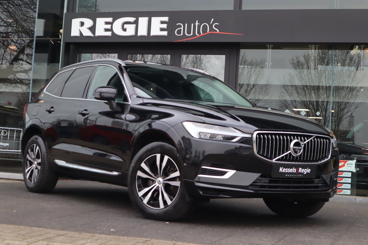 Volvo XC60 - 2.0 Recharge T6 AWD Inscription Leer Panoramadak Led - AutoWereld.nl