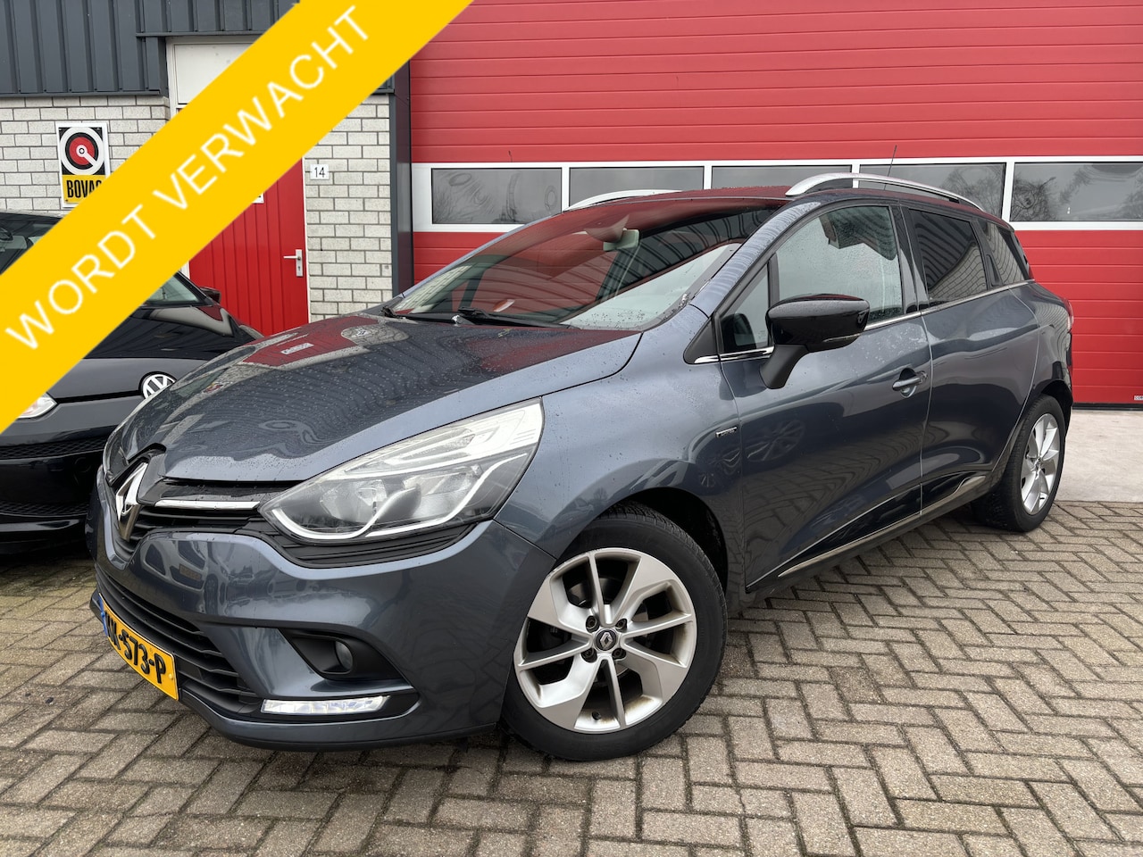 Renault Clio Estate - 1.2 TCe 120PK 4 Cilinder Limited TREKHAAK / NAVI / CLIMA / PDC / BLUETOOTH / CRUISE / DAB+ - AutoWereld.nl