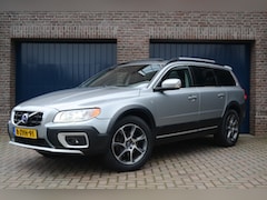 Volvo XC70 - 2.4 D5 215pk AWD Ocean Race | Schuifdak | Trekhaak | Leder | Stoelverwarming