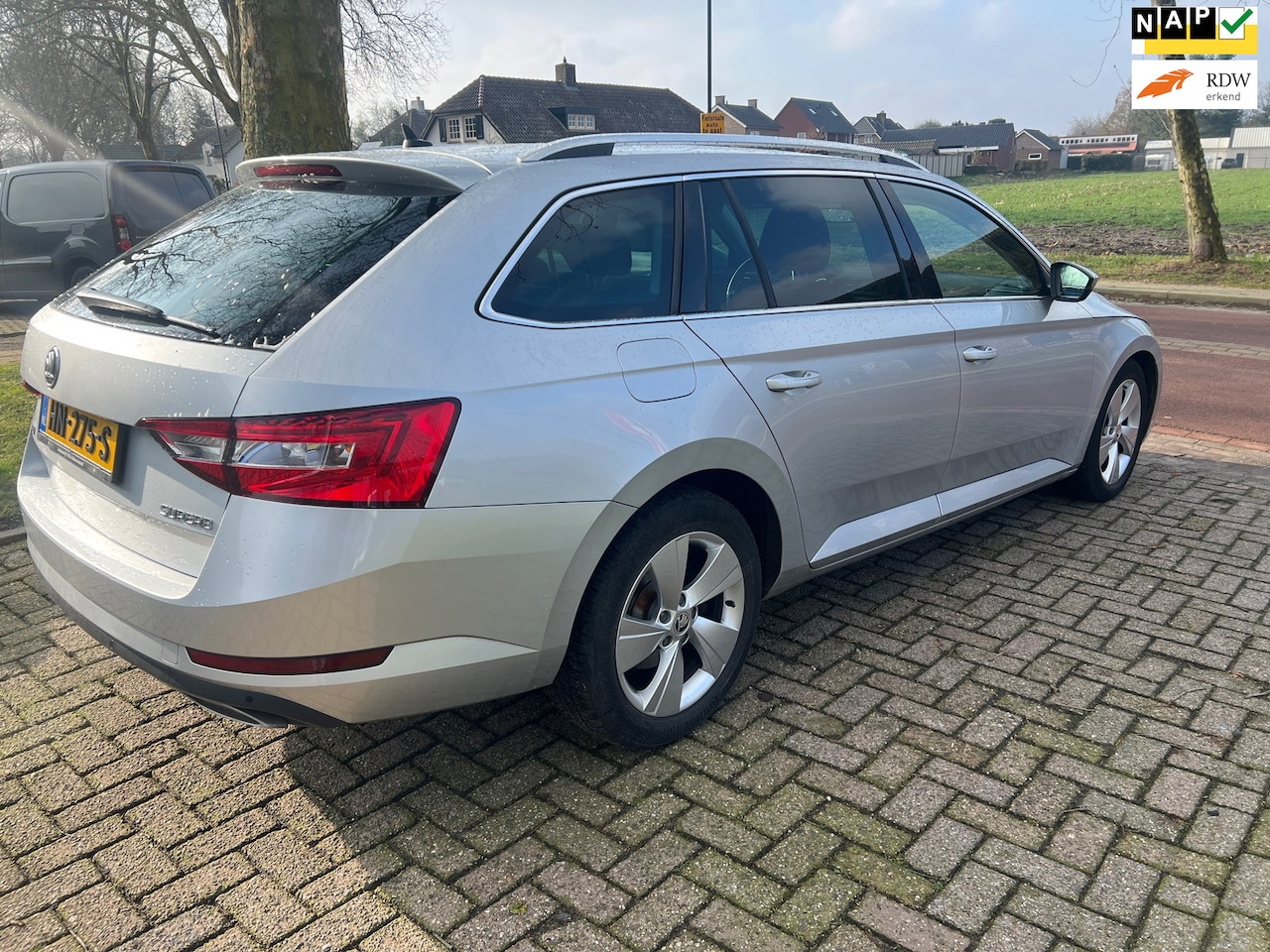 Skoda Superb Combi - 1.8 TSI Ambition Business 1.8 TSI Ambition Business - AutoWereld.nl