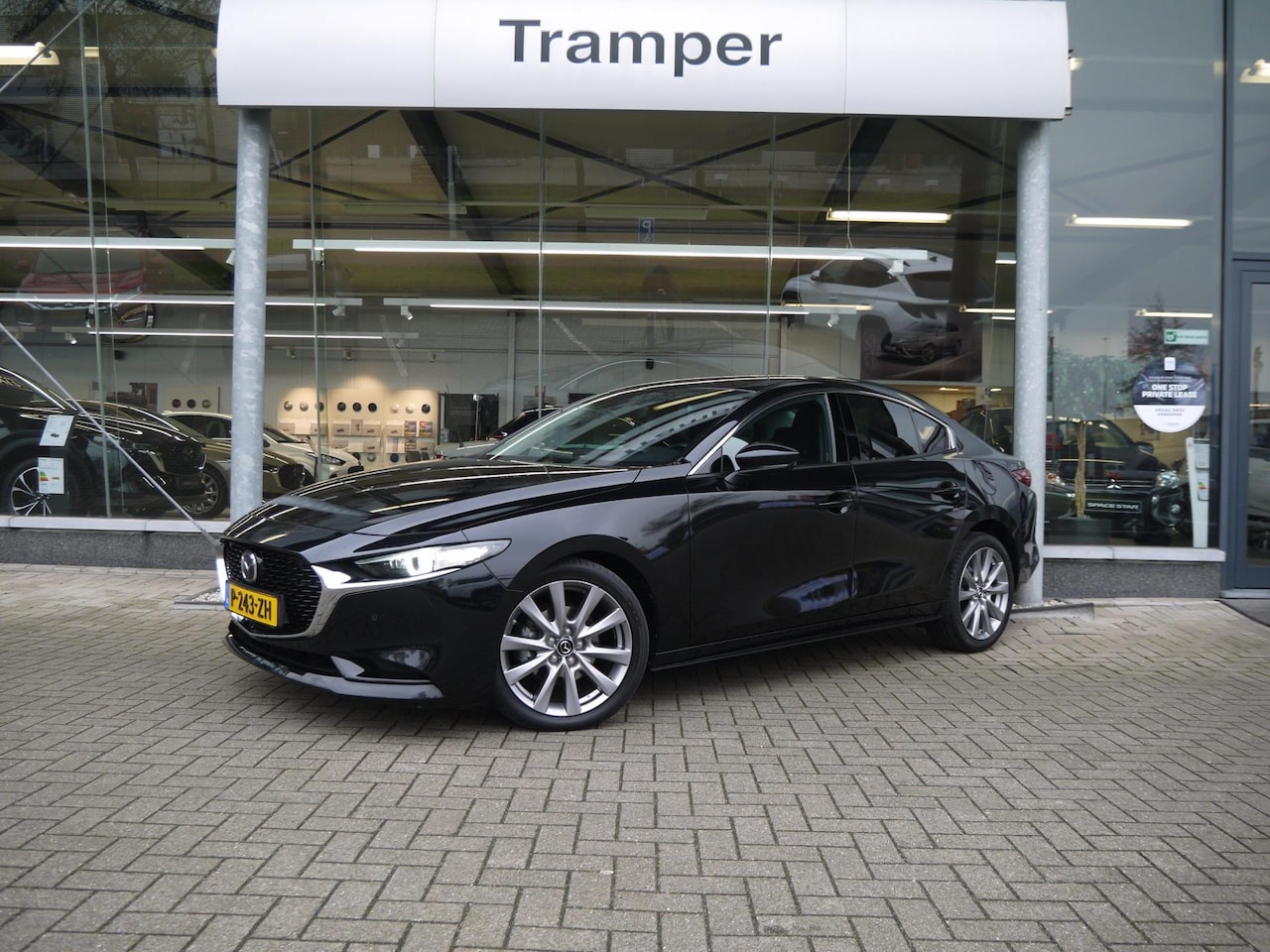 Mazda 3 Sport - 2.0 E-SkyActiv-G 150 Sportive|Automaat|Rijklaar - AutoWereld.nl