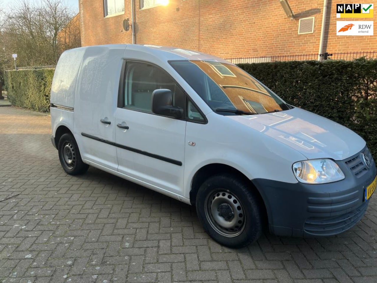 Volkswagen Caddy - 1.4 BENZINE - AutoWereld.nl