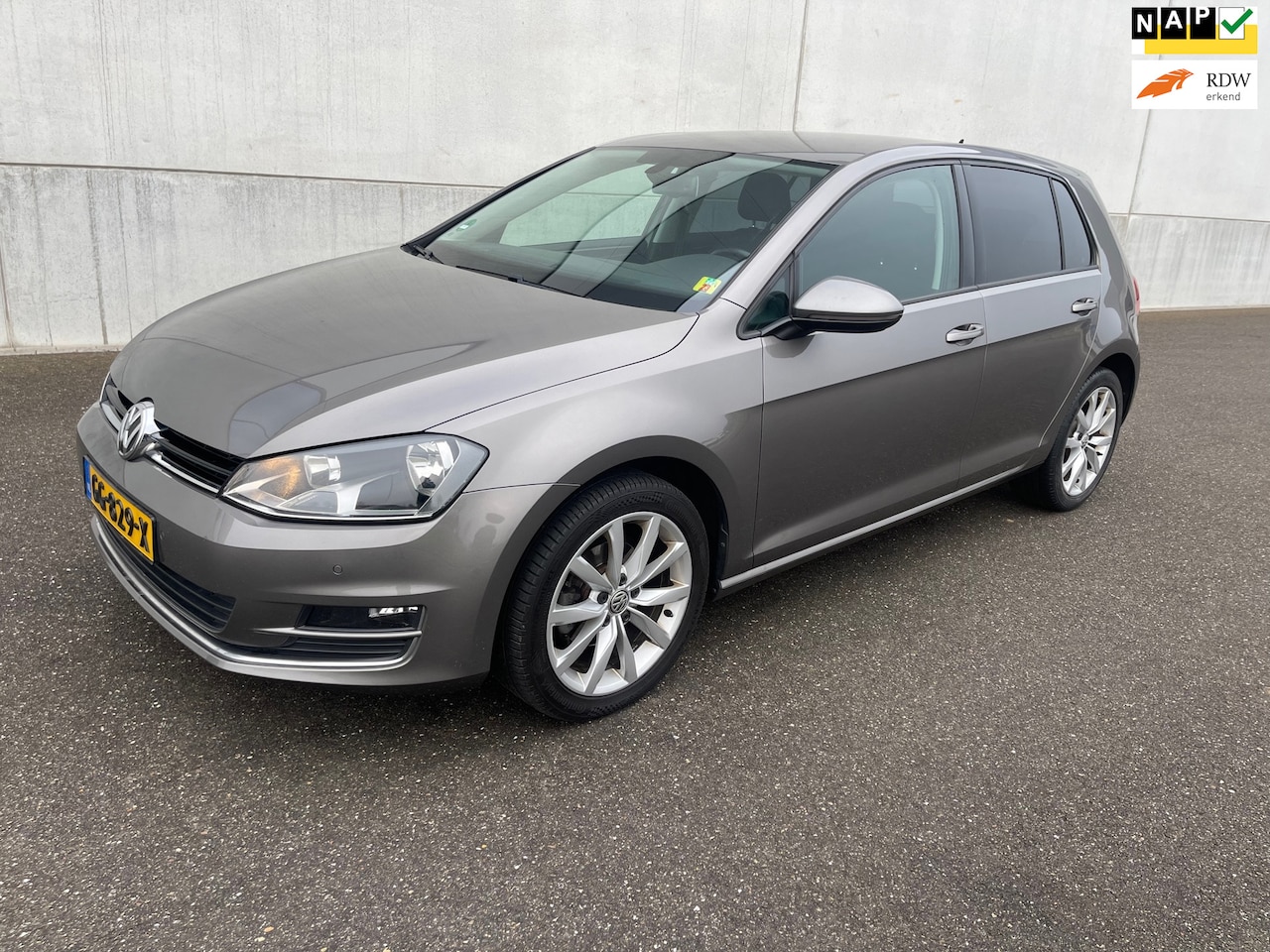 Volkswagen Golf - 1.2 TSI Business Edition 1.2 TSI Business Edition - AutoWereld.nl