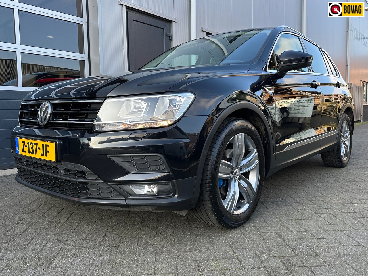 Volkswagen Tiguan - 1.4 TSI ACT Highline|Virtual Cockpit|ACC|Stoelverw|Climate Control|Carplay|Navi|PDC - AutoWereld.nl