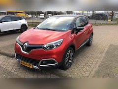 Renault Captur - 1.2 TCe Automaat Helly Hansen | Stoelverwarming | Camera | Navigatie | Climate control | 1