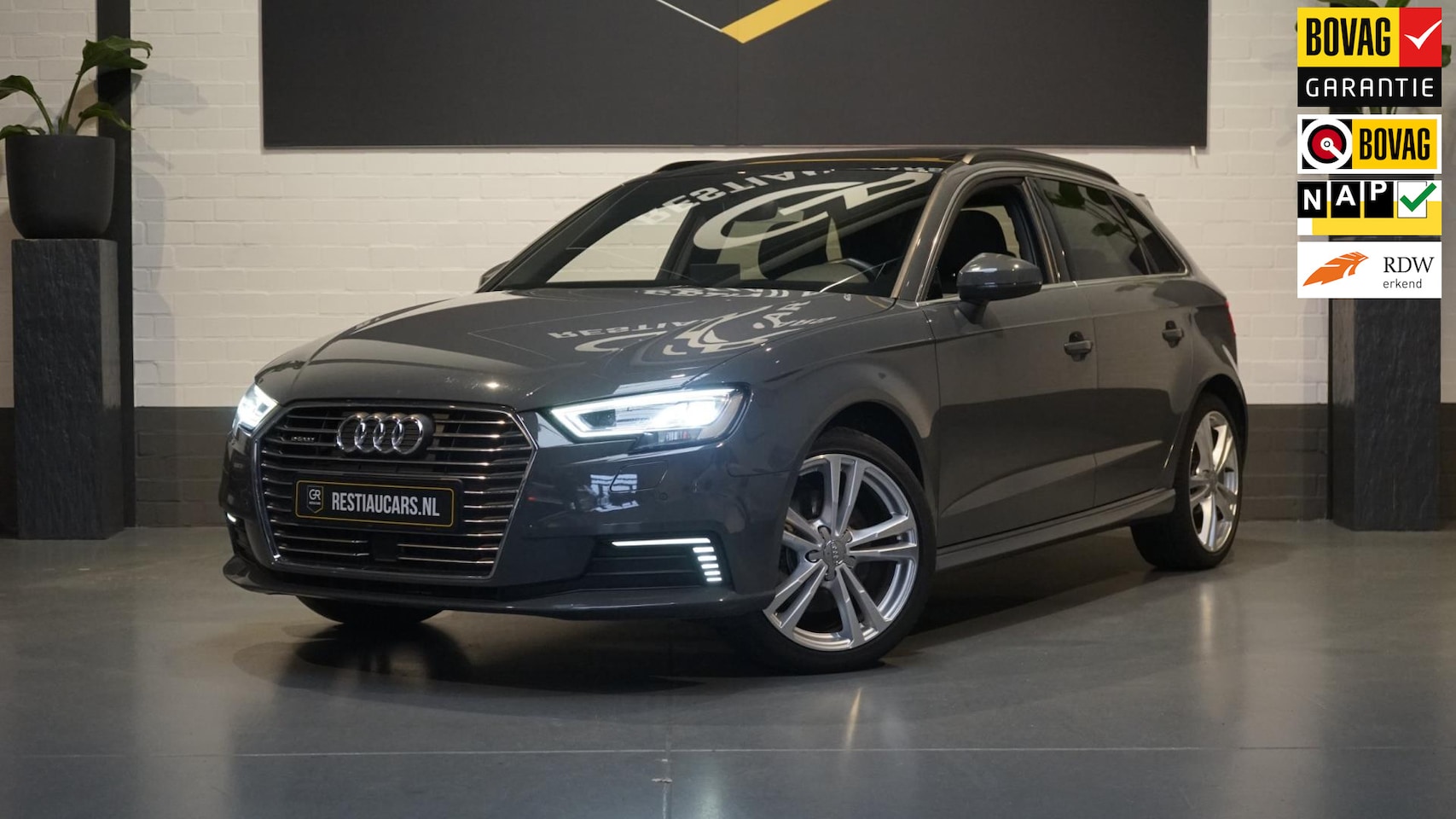 Audi A3 Sportback - 40 e-tron S-Line Plus AUTOMAAT-ACC-BANG&OLUFSEN-CAMERA-KEYLESS-MASSAGE-NAVIGATIE-PANORAMA- - AutoWereld.nl