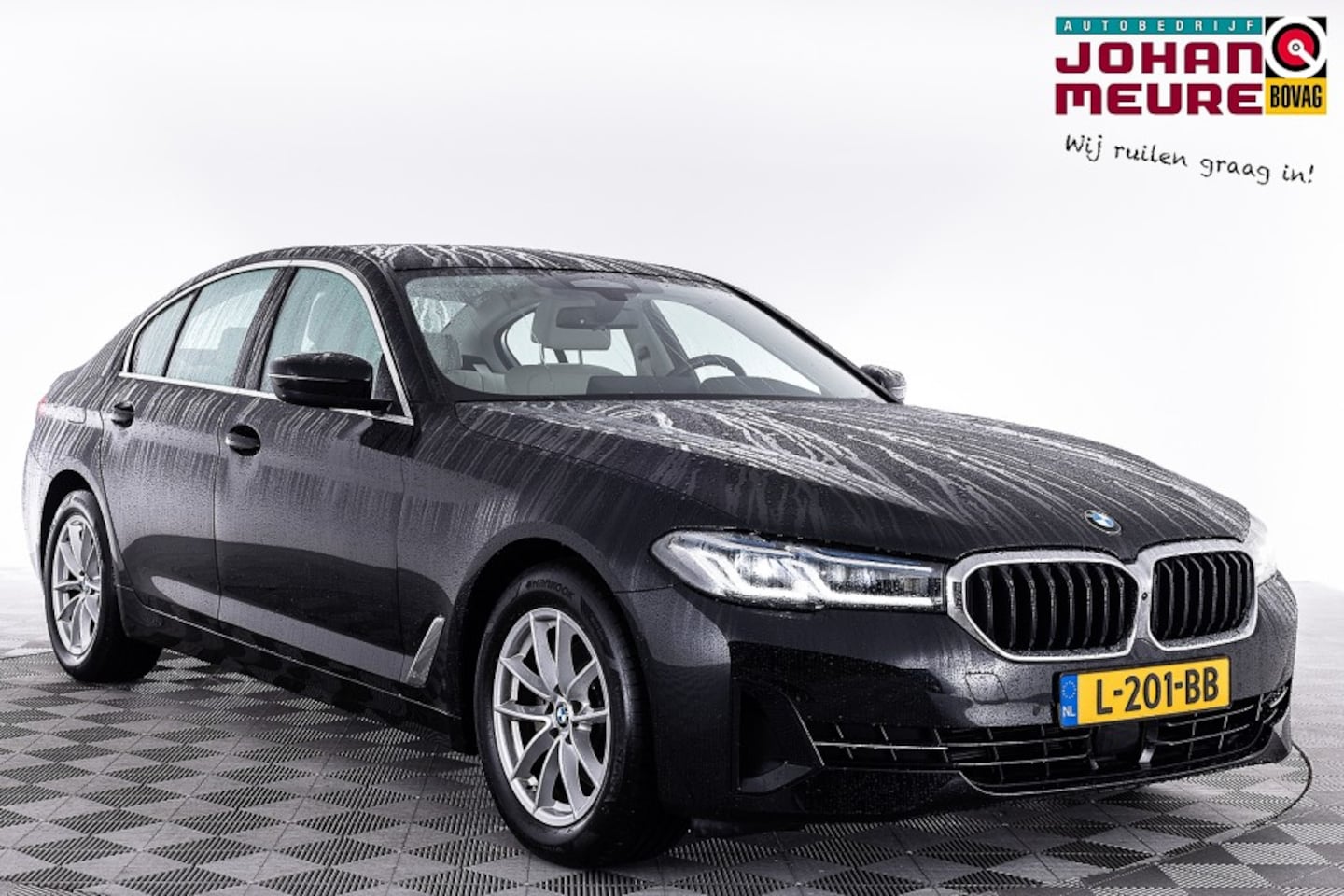 BMW 5-serie - 520 i High Executive | LEDER | LASER LED ✅ 1e Eigenaar . - AutoWereld.nl