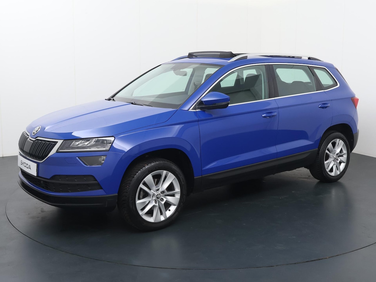 Skoda Karoq - 1.5 TSI ACT Style | 150 PK | Automaat | Trekhaak | Panoramadak | - AutoWereld.nl