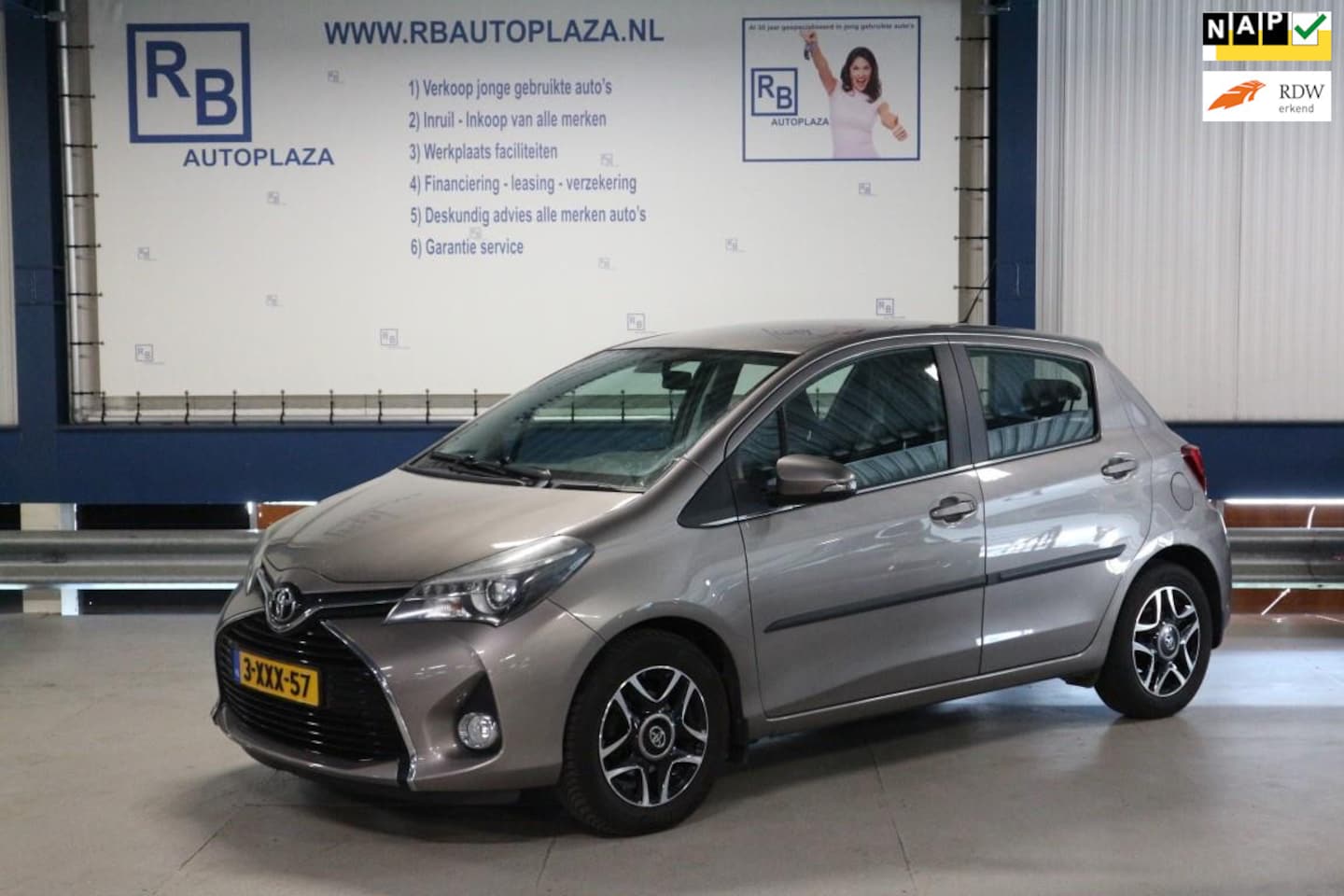 Toyota Yaris - 1.0 VVT-i Aspiration NIEUW MODEL ! - AutoWereld.nl