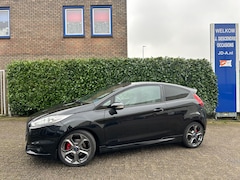 Ford Fiesta - 1.6 ST Climate C, Stoelverw, Lmv Zaterdag 15-03 zijn wij geopend 9:00 / 15:00