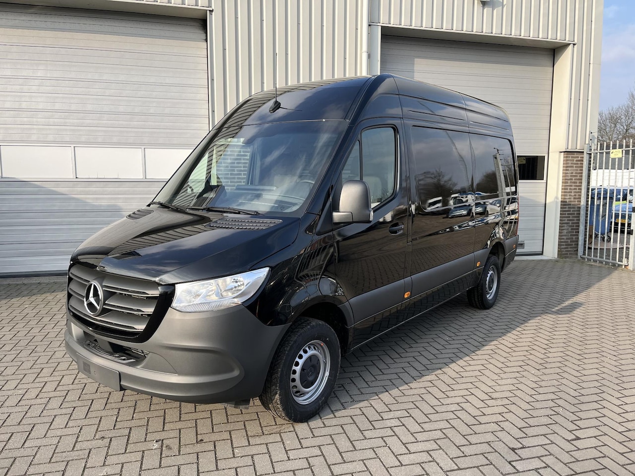 Mercedes-Benz Sprinter - 317 1.9 CDI L2 Pro HD | Sprinter BPM-vrij kopen in 2025 - AutoWereld.nl