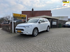 Mitsubishi Outlander - 2.0 PHEV Instyle+