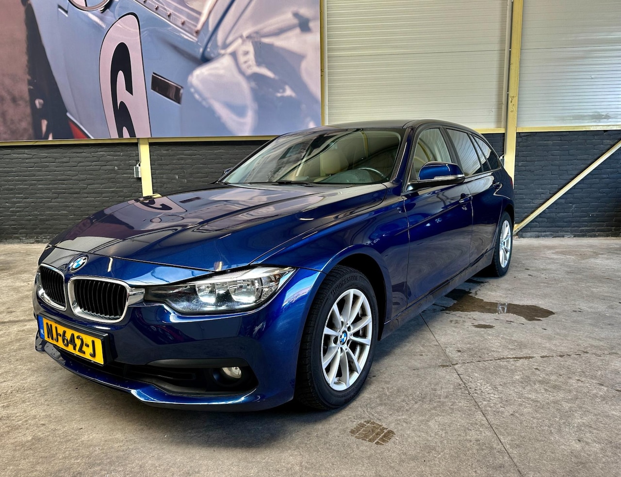 BMW 3-serie Touring - 318i| Automaat|Leder| APK NIEUW| - AutoWereld.nl