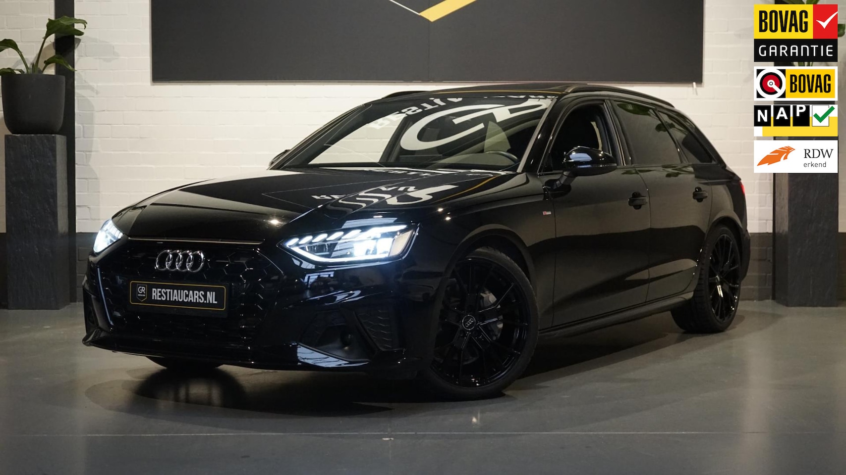 Audi A4 Avant - 40 TFSI S-Line BLACK EDITION AUTOMAAT-ACC-AUDI SOUND-CAMERA-ELEKTRISCHE STOELEN-KEYLESS-MA - AutoWereld.nl