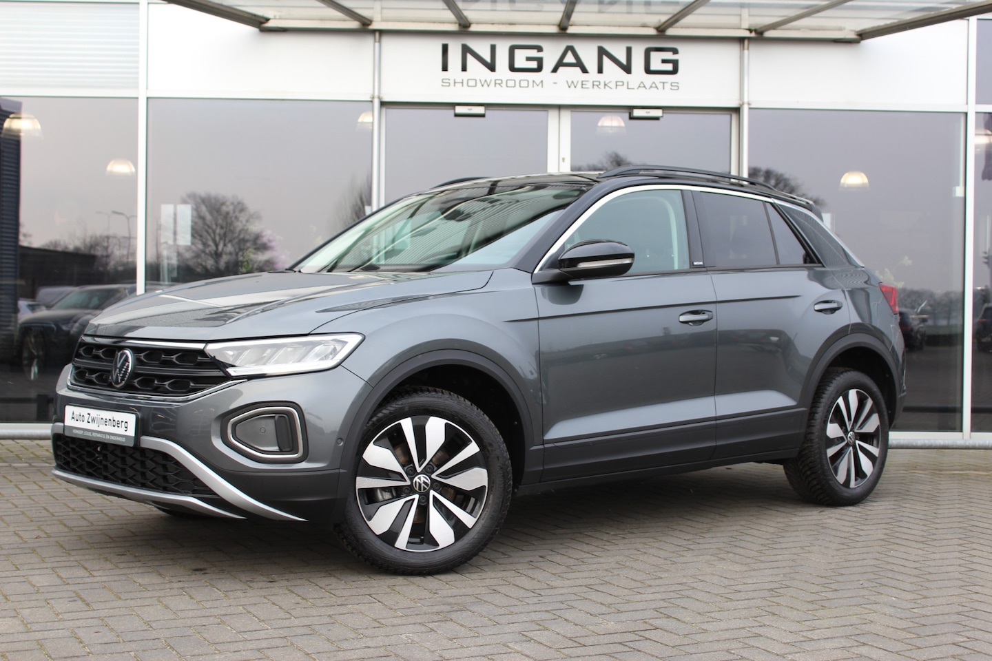 Volkswagen T-Roc - 1.5 TSI Move | Camera | Stoelver | Camera - AutoWereld.nl