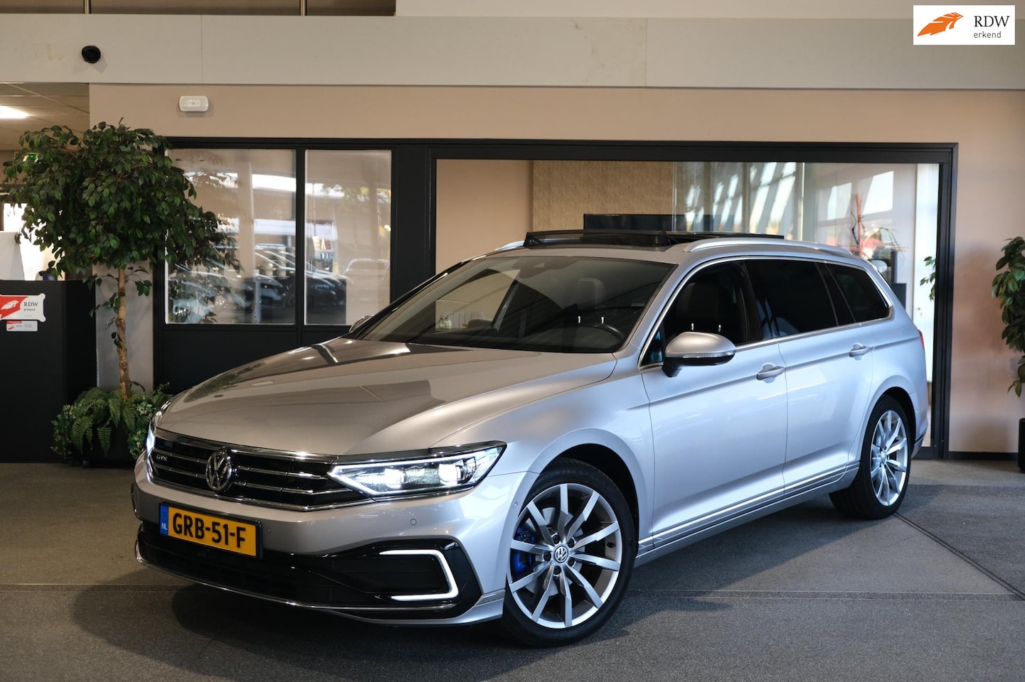 Volkswagen Passat Variant - 1.4 TSI PHEV GTE 218PK Pano Virtual Led 360Cam - AutoWereld.nl