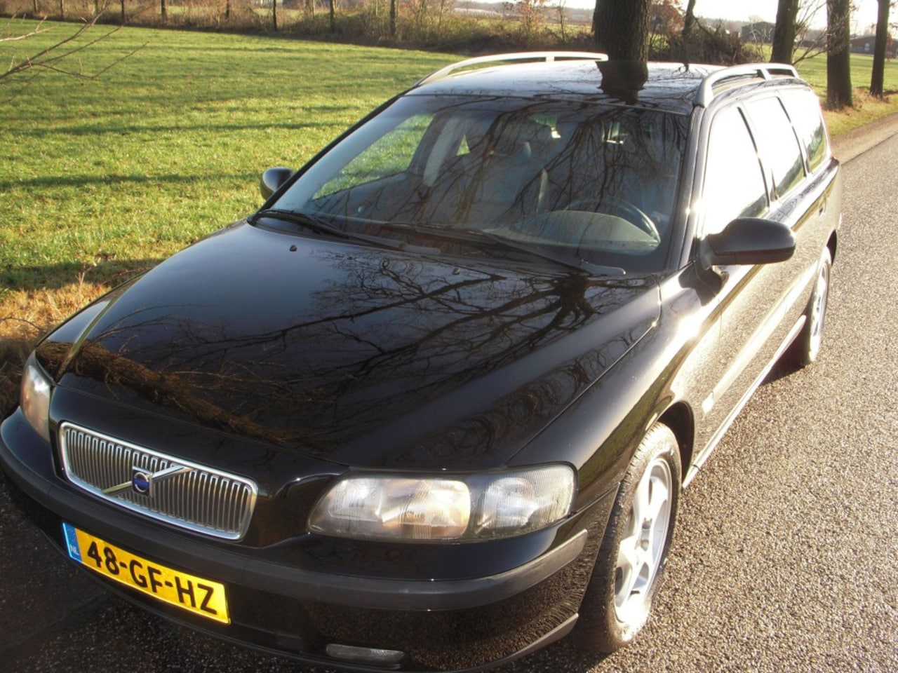 Volvo V70 - 2.4 140PK nog 15 x o.a lpg g3 ,automaat ,derde bankje - AutoWereld.nl