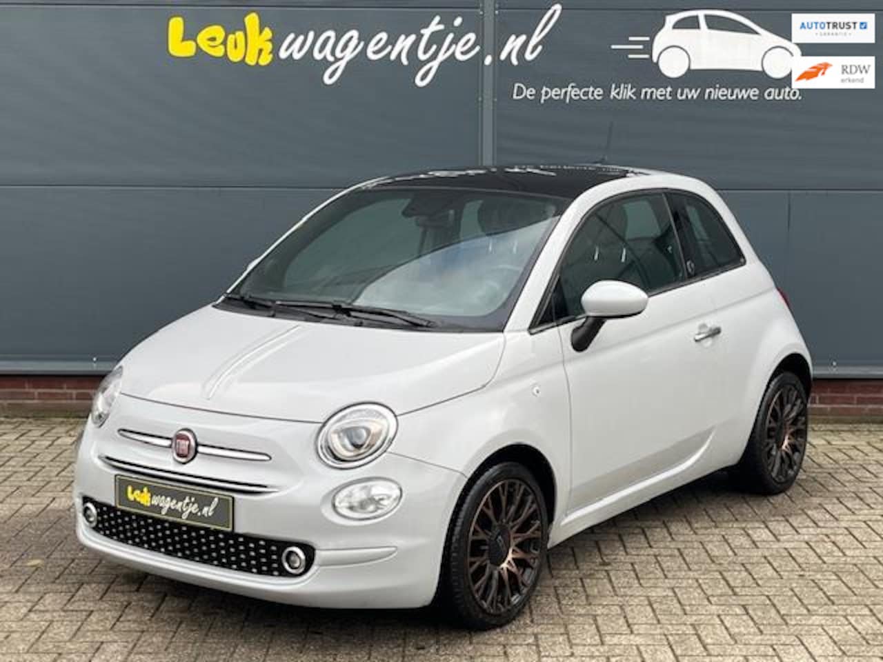 Fiat 500 - 0.9 TwinAir Turbo Collezione *carplay *climate *16” - AutoWereld.nl