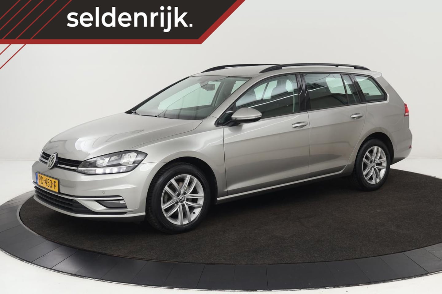 Volkswagen Golf Variant - 1.6 TDI Comfortline | 2e eigenaar | Carplay | Adaptive cruise | Navigatie | PDC | Climate - AutoWereld.nl