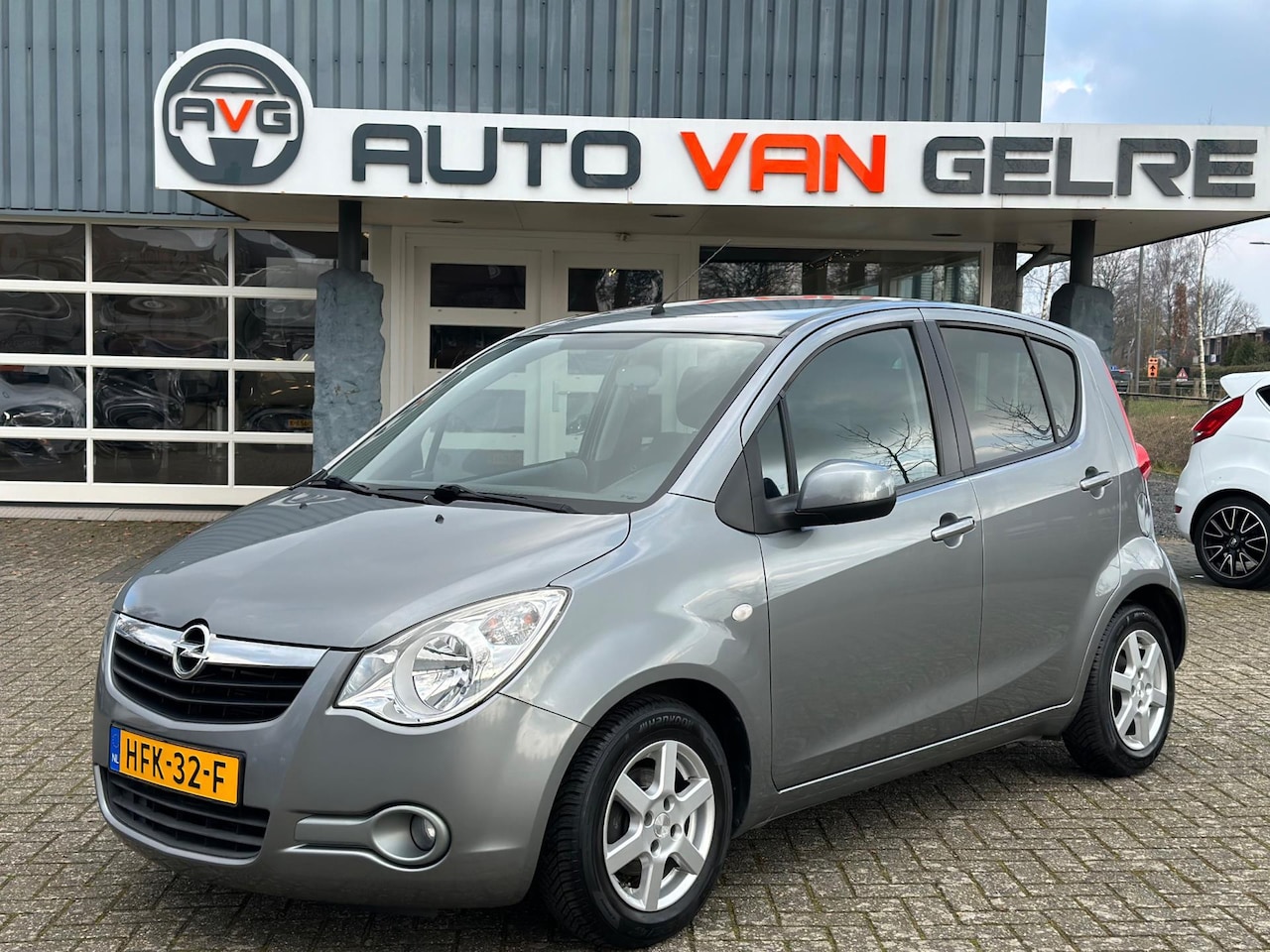 Opel Agila - 1.2 Edition Automaat * Hoge instap *1e Eigenaar* Airco * Stoelvw * Trekhaak - AutoWereld.nl