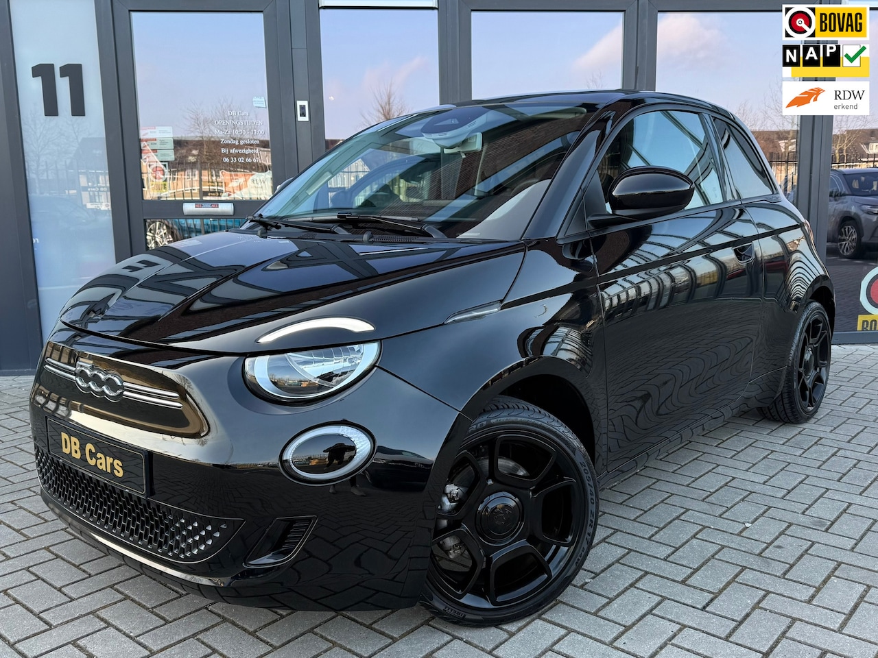 Fiat 500 - Icon 42 kWh,Panorama,Navi,Applecarplay,17inch,assist,BTW - AutoWereld.nl