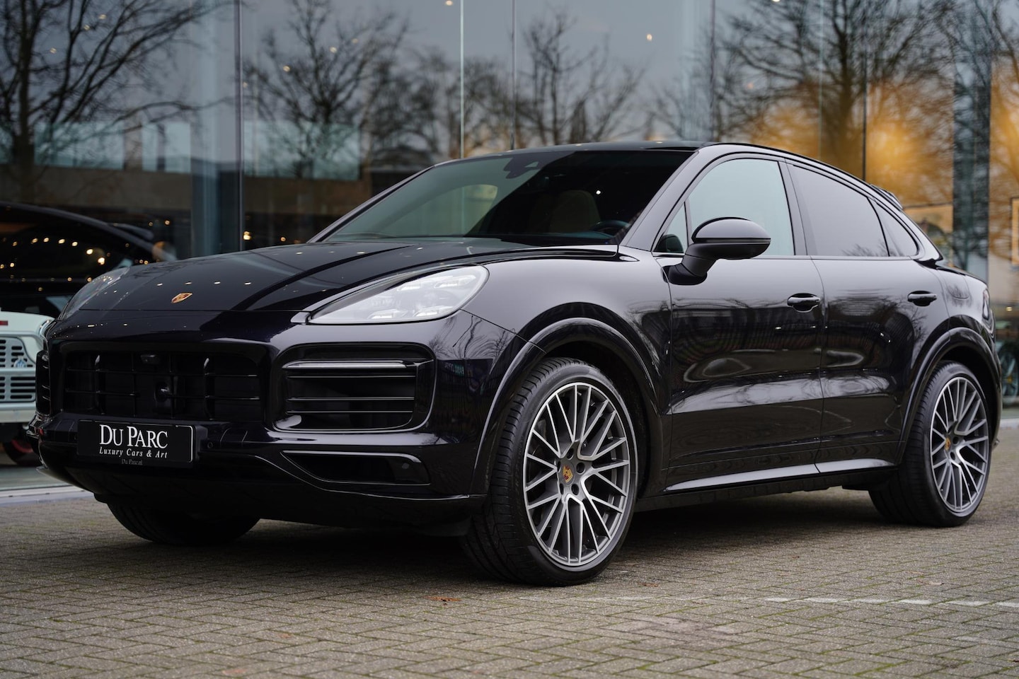 Porsche Cayenne Coupé - 3.0 E-Hybrid Platinum Edition Panoramadak Beige Leder - AutoWereld.nl