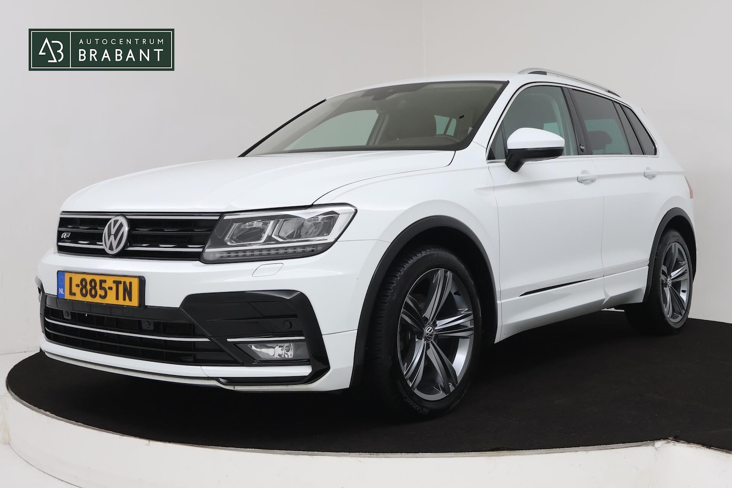 Volkswagen Tiguan - 1.4 TSI ACT Comfortline Business R (VIRTUAL COCKPIT, NAVI, STOELVERWARMING, CAMERA, PDC, D - AutoWereld.nl