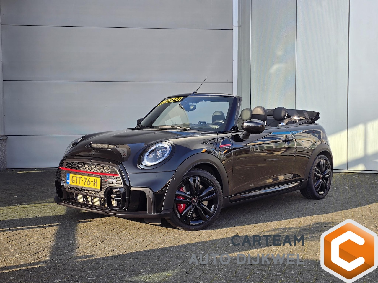 MINI Cabrio - 2.0 John Cooper Works JCW Pack 2.0 John Cooper Works JCW Pack - AutoWereld.nl