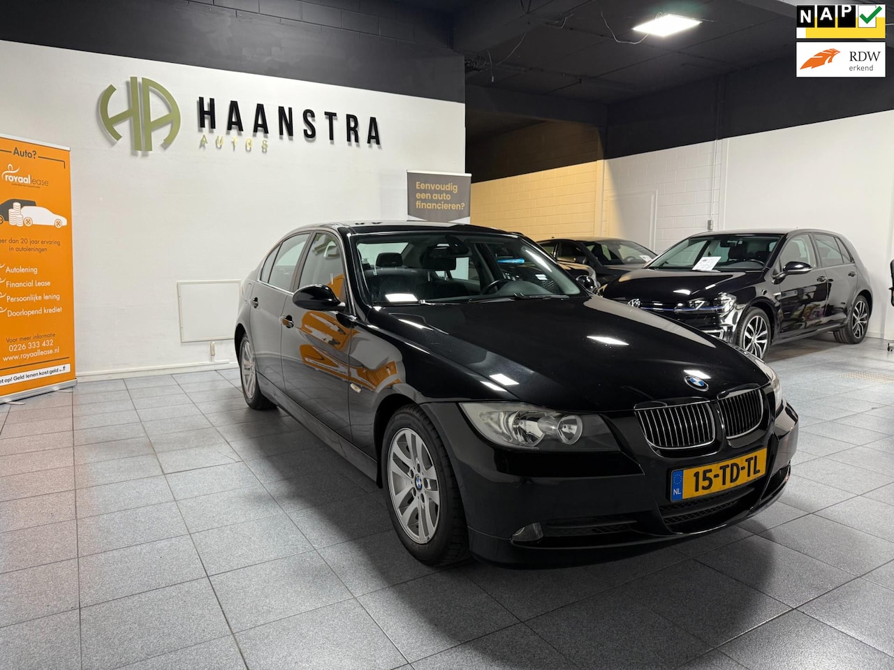 BMW 3-serie - 325i High Executive Automaat Navigatie NL Auto! NAP - AutoWereld.nl