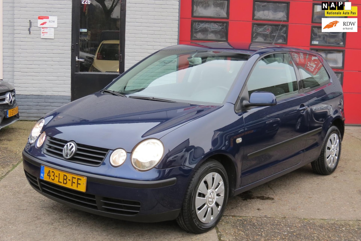 Volkswagen Polo - 1.4-16V Comfortline 1.4-16V Comfortline , AUTOMAAT , 179.000 km - AutoWereld.nl