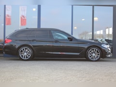 BMW 5-serie Touring - 520i High Executive Sportline LEDER MEMORY VIRTUAL NAVI 19''