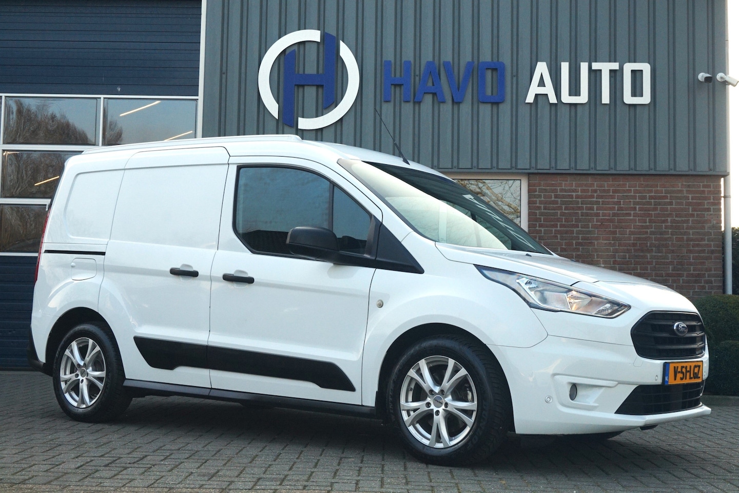 Ford Transit Connect - 1.0 Benzine, AIRCO, 3-ZITS, BTW-VRIJ / MARGE - AutoWereld.nl