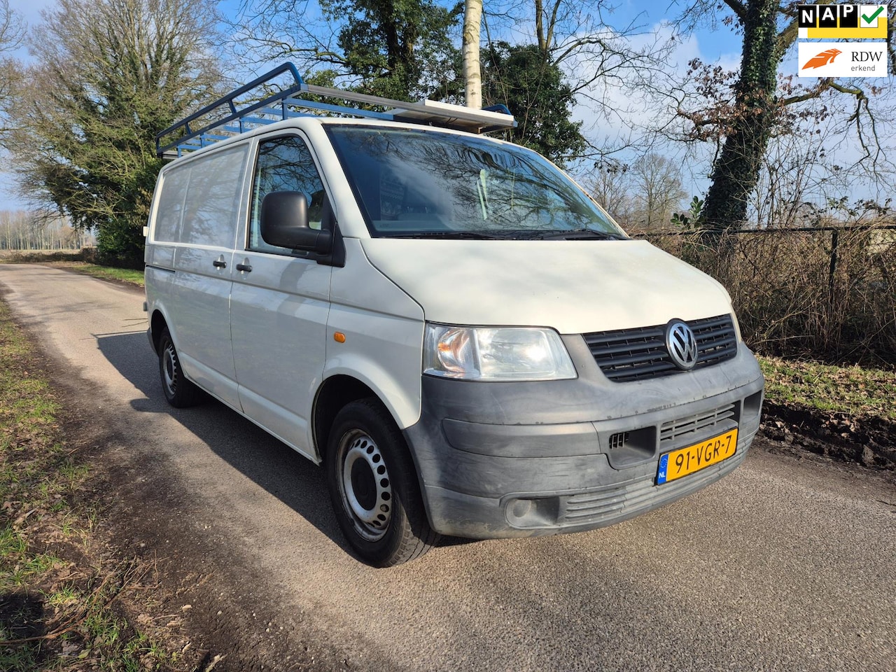 Volkswagen Transporter - 1.9 TDI 300 T800 / ingericht als camper - AutoWereld.nl