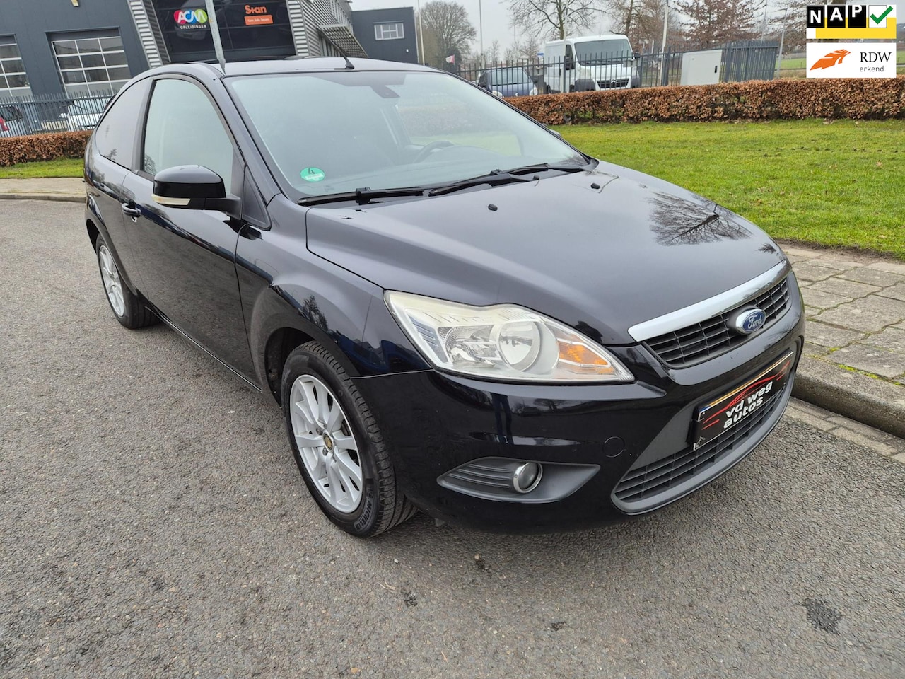 Ford Focus - 1.6 Trend airco navi - AutoWereld.nl