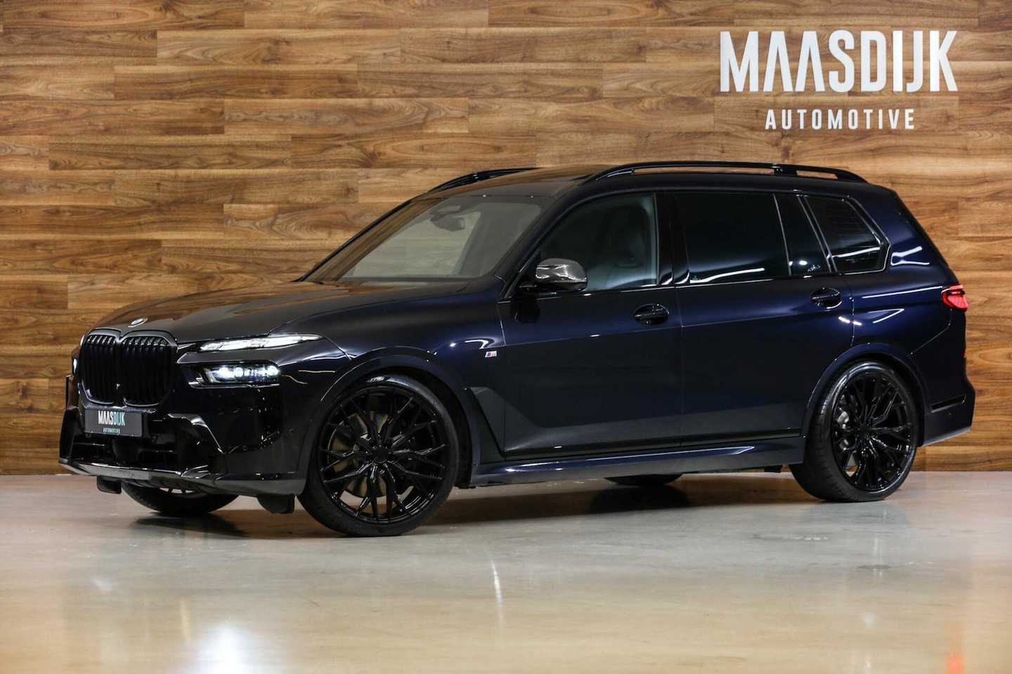 BMW X7 - xDrive40i M-Sport|Skylounge|M-Schaalstoel|HUD|Massage| - AutoWereld.nl