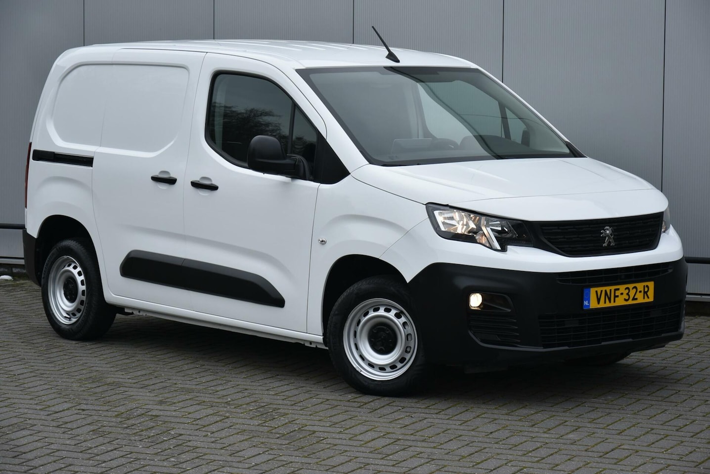 Peugeot Partner - bestel 1.5 BlueHDI Premium - AutoWereld.nl