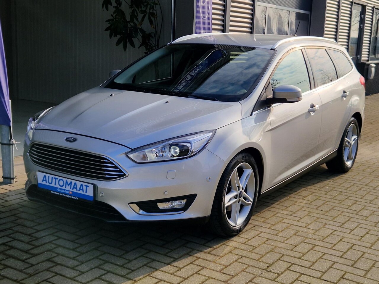 Ford Focus Wagon - 1.0 EcoBoost 125pk Titanium Automaat! nw distributie! - AutoWereld.nl