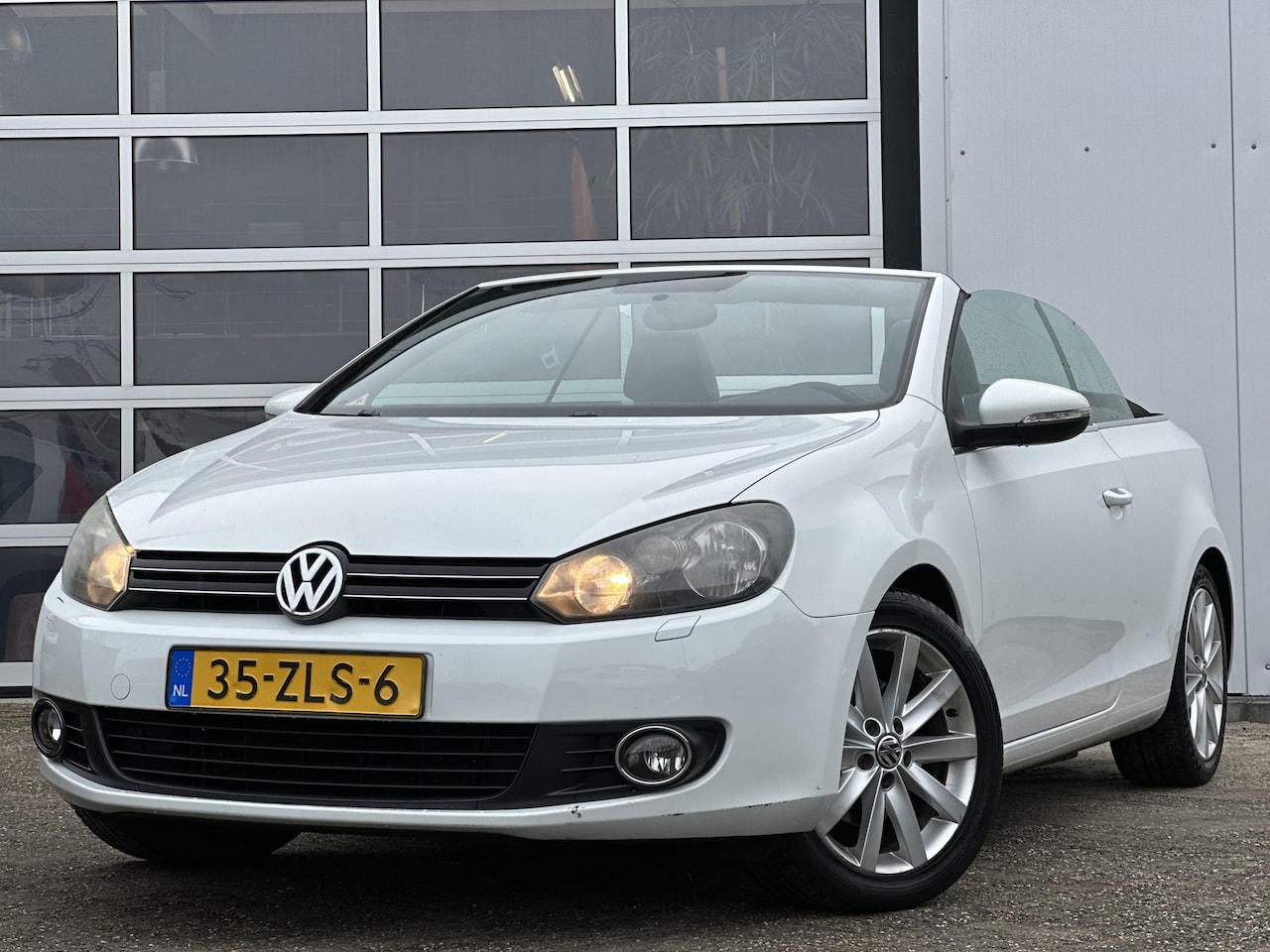 Volkswagen Golf Cabriolet - 1.4 TSI Highline 122pk | Alcantara/leer bekleding | Zwart stoffen kap | Cruise Control | N - AutoWereld.nl