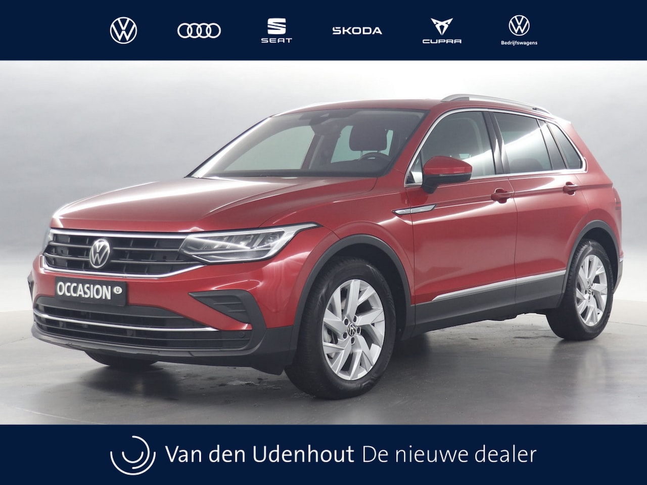 Volkswagen Tiguan - 1.5 TSI 150pk Life Business DSG / Navigatie / Stoelverwarming / Panoramadak / Camera - AutoWereld.nl