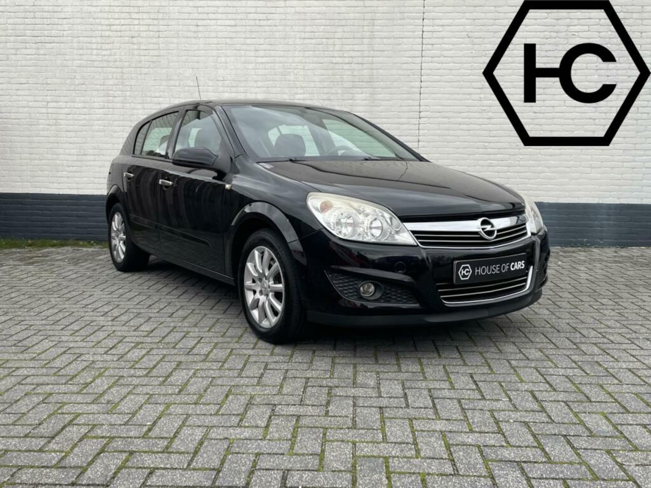 Opel Astra - 1.6 Executive 5-Deurs Clima Cruise Navi PDC NAP - AutoWereld.nl