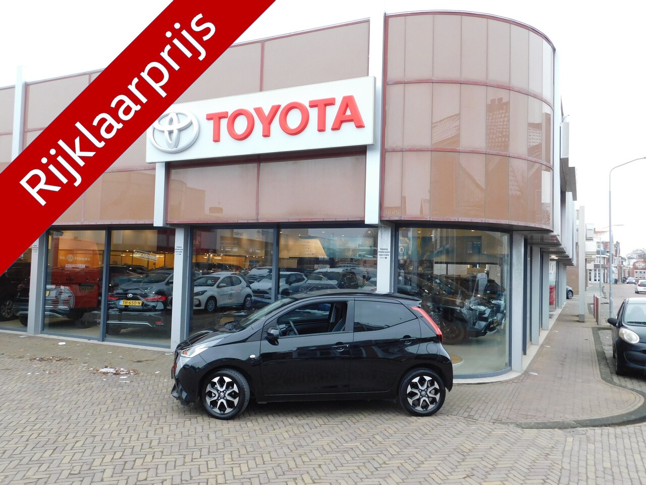 Toyota Aygo - 1.0 VVT-i x-joy 1.0 VVT-i x-joy - AutoWereld.nl