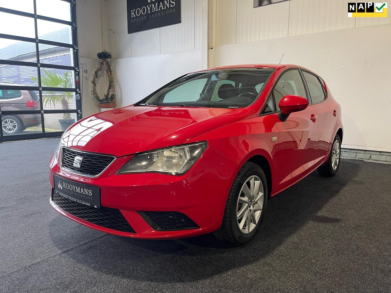 Seat Ibiza - 1.2 TSI Automaat Climate-Control Navigatie LichtmetaalvelgenParkeersensoren - AutoWereld.nl