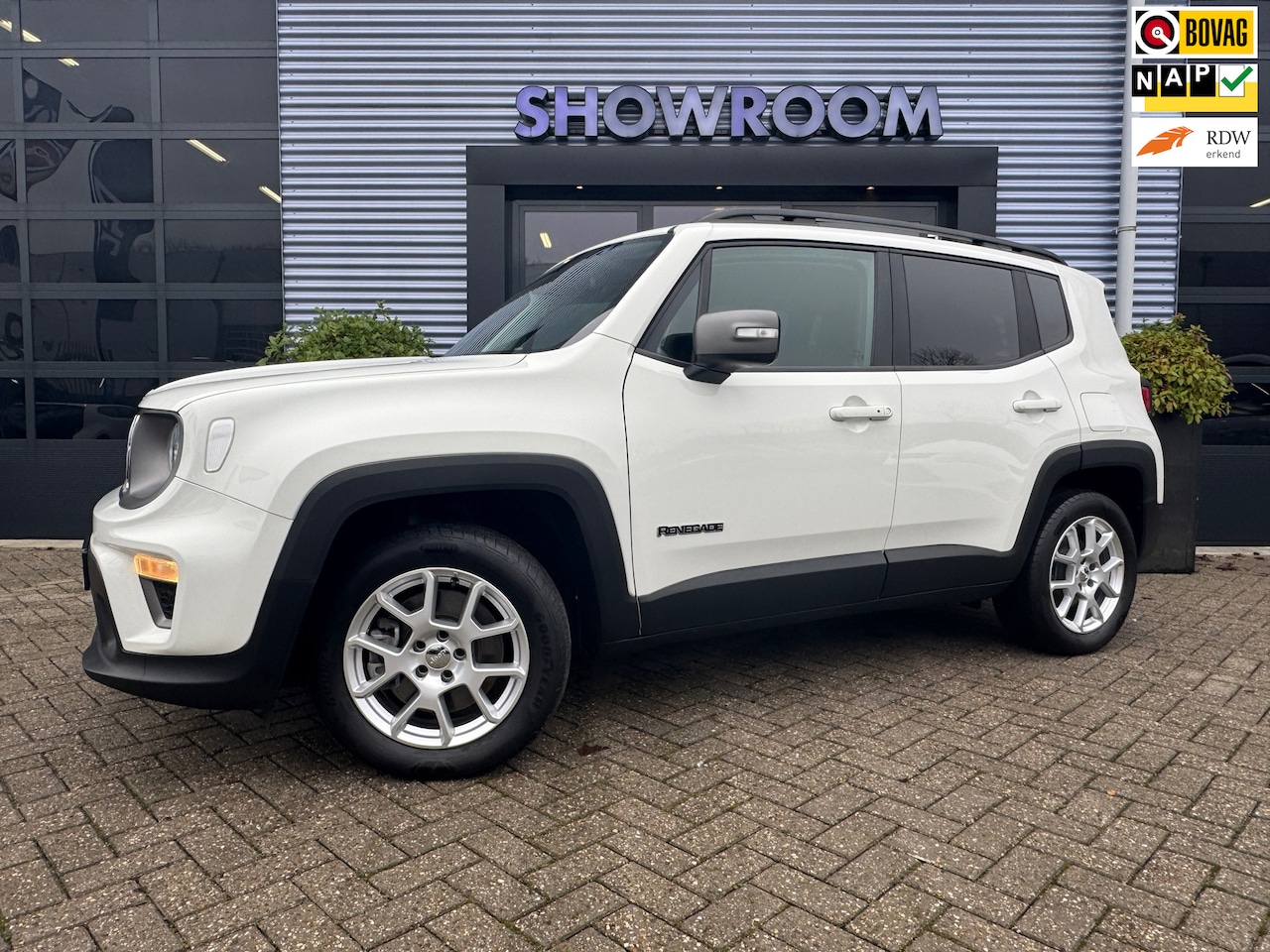 Jeep Renegade - 4xe 240 Plug-in Hybrid Electric Limited Lease Ed. Automaat|Trekhaak|Applecarplay - AutoWereld.nl