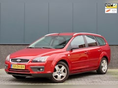 Ford Focus Wagon - 1.8-16V Ambiente Flexifuel Clima|Cruise|Leder