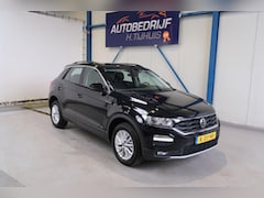 Volkswagen T-Roc - 1.0 TSI Style - N.A.P. Airco, Cruise, Navi, PDC