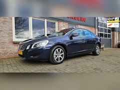 Volvo S60 - 2.0 D3 Kinetic Automaat NAP 163PK Nette Auto Navigatie Airco Cruise Control