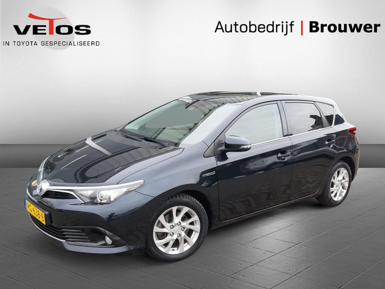 Toyota Auris - 1.8 Hybrid Dynamic Go Navigatie/Trekhaak/Cruise-control - AutoWereld.nl