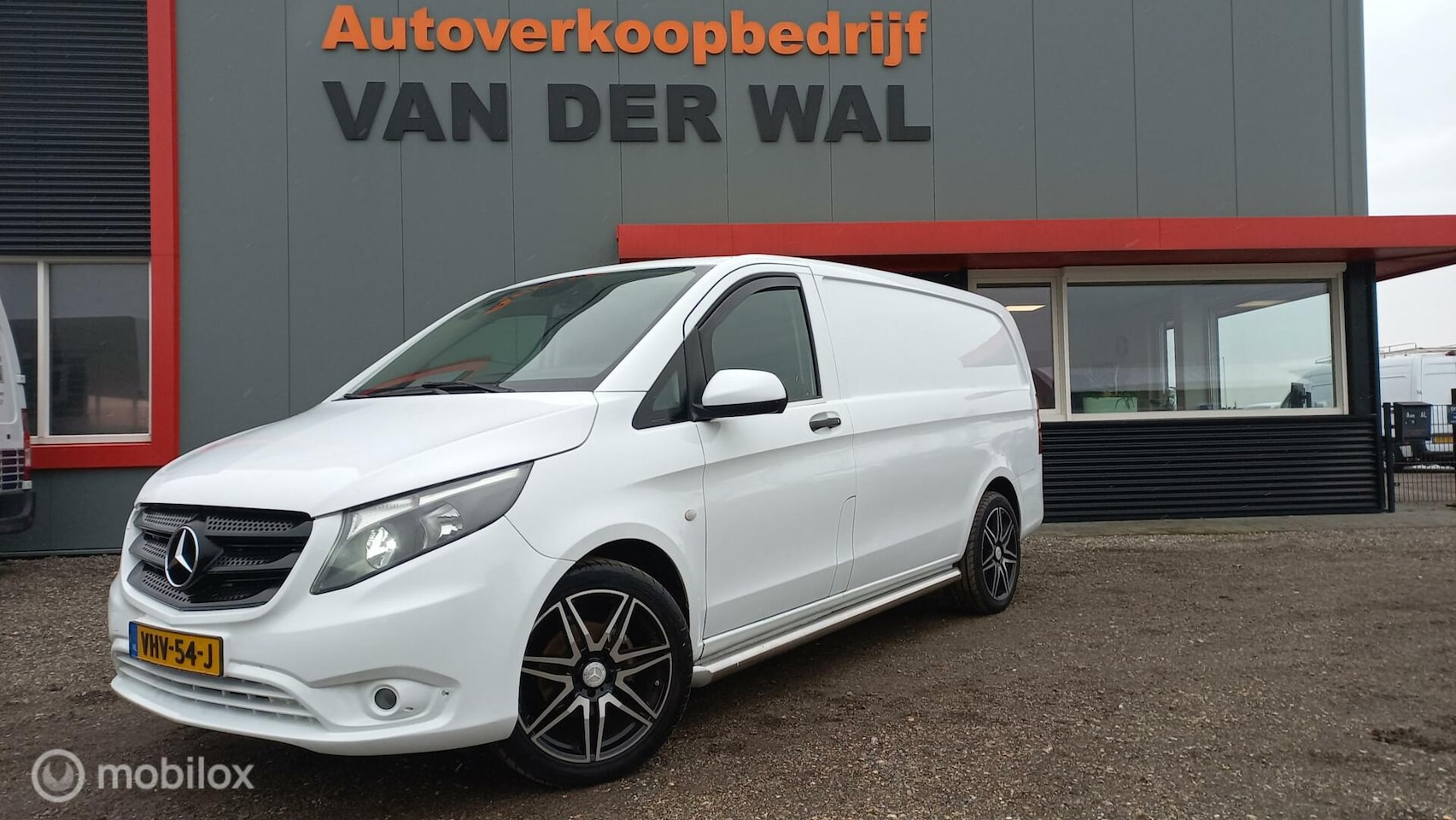 Mercedes-Benz Vito - Bestel 114 CDI Lang/CLIMATECONTROL/CRUISECONTROL/NAVIGATIE/140PK - AutoWereld.nl