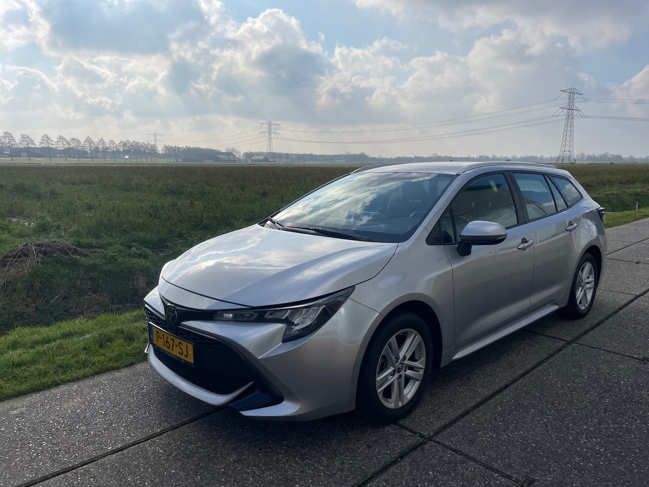 Toyota Corolla Touring Sports - 1.2 Turbo Active 1.2 Turbo Active, ORIGINEEL NEDERLANDSE AUTO - AutoWereld.nl